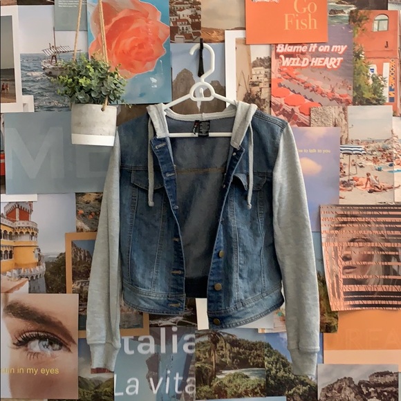 FIRE  Sweatshirt/jean jacket - Picture 1 of 3